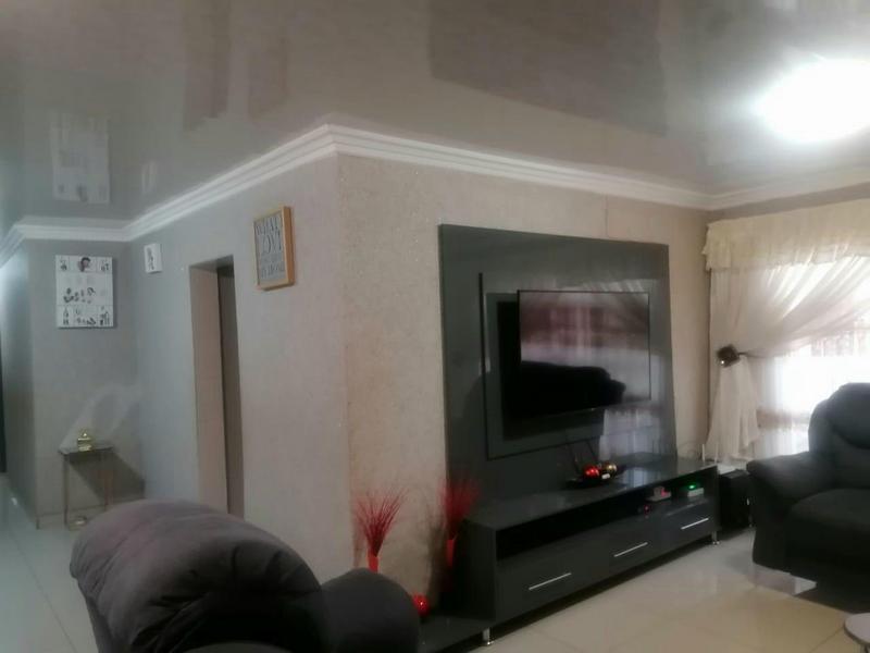 3 Bedroom Property for Sale in Refilwe Gauteng