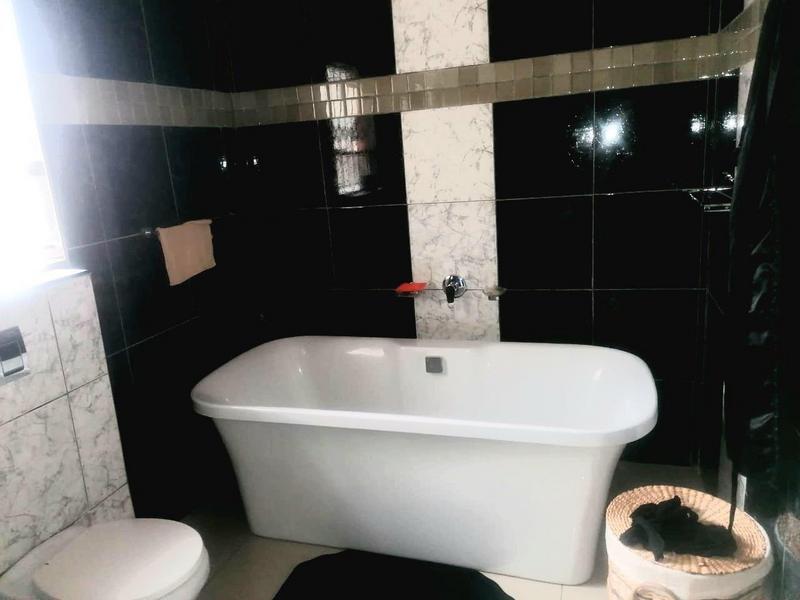 3 Bedroom Property for Sale in Refilwe Gauteng