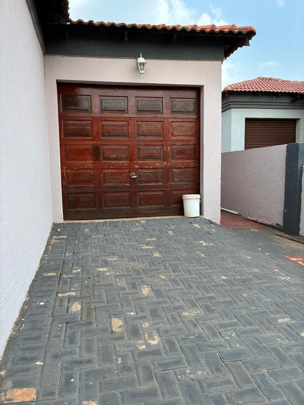 3 Bedroom Property for Sale in Amandasig Gauteng