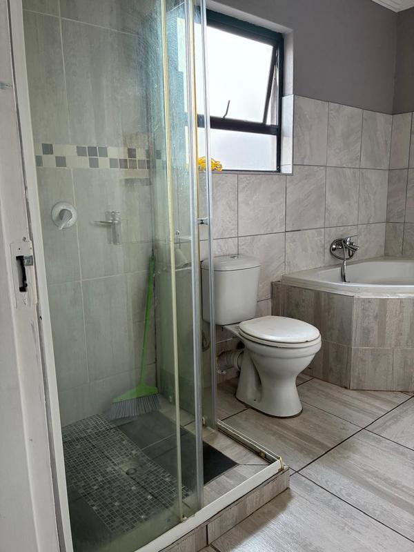 3 Bedroom Property for Sale in Amandasig Gauteng