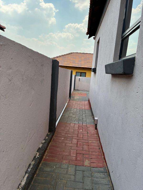 3 Bedroom Property for Sale in Amandasig Gauteng