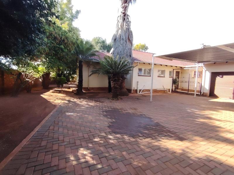 3 Bedroom Property for Sale in Hesteapark Gauteng