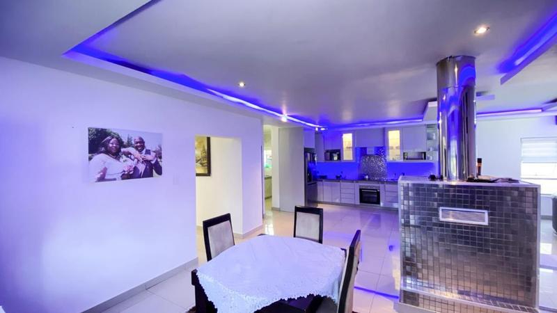 4 Bedroom Property for Sale in Ninapark Gauteng