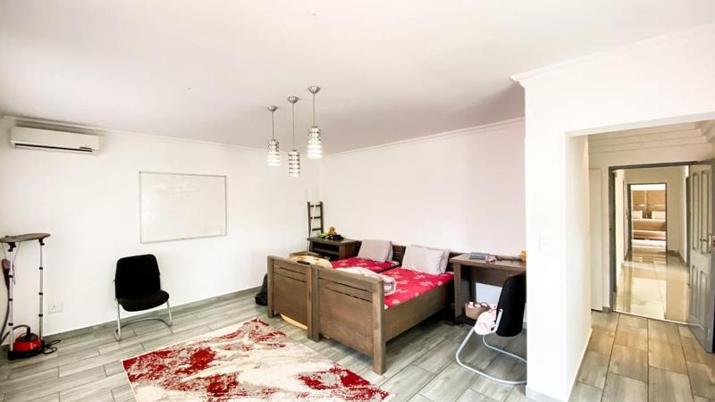 4 Bedroom Property for Sale in Ninapark Gauteng