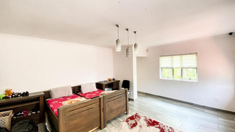 4 Bedroom Property for Sale in Ninapark Gauteng