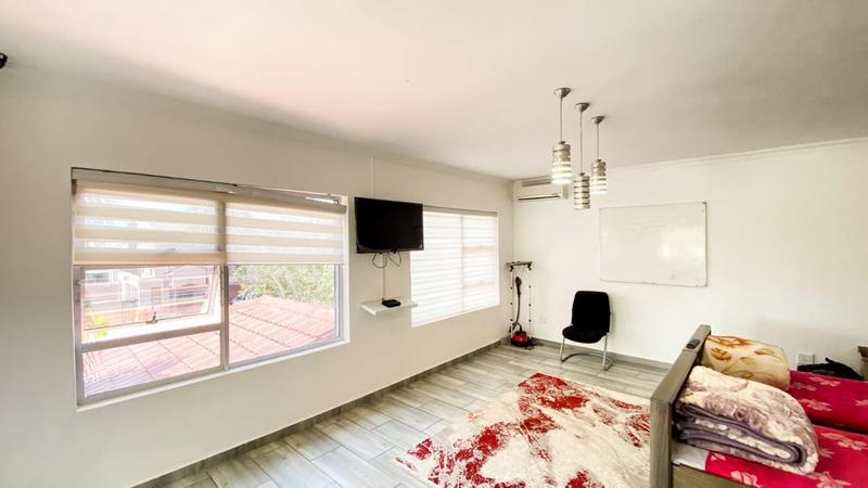 4 Bedroom Property for Sale in Ninapark Gauteng