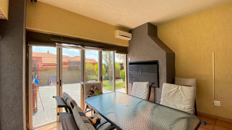 4 Bedroom Property for Sale in Ninapark Gauteng