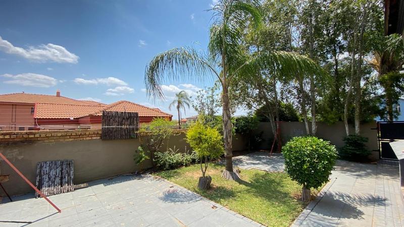 4 Bedroom Property for Sale in Ninapark Gauteng