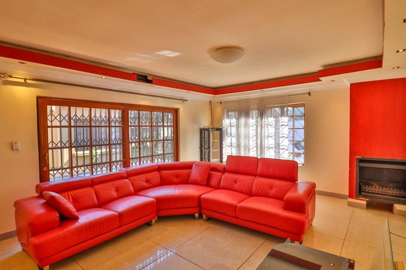 4 Bedroom Property for Sale in Theresa Park Gauteng