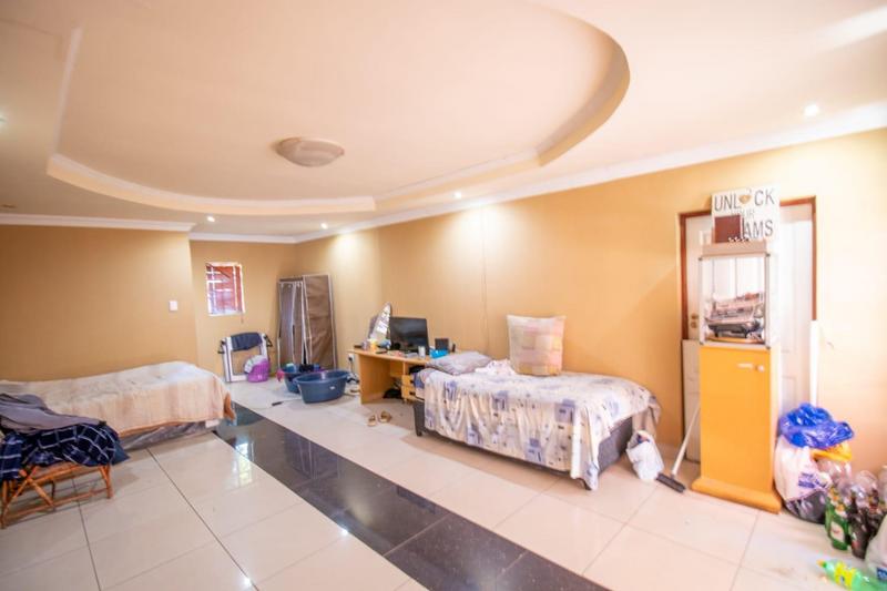 4 Bedroom Property for Sale in Theresa Park Gauteng