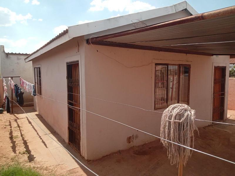 2 Bedroom Property for Sale in Soshanguve South Gauteng
