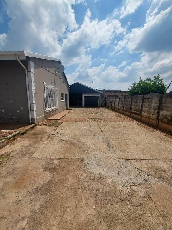 3 Bedroom Property for Sale in Brakpan Central Gauteng