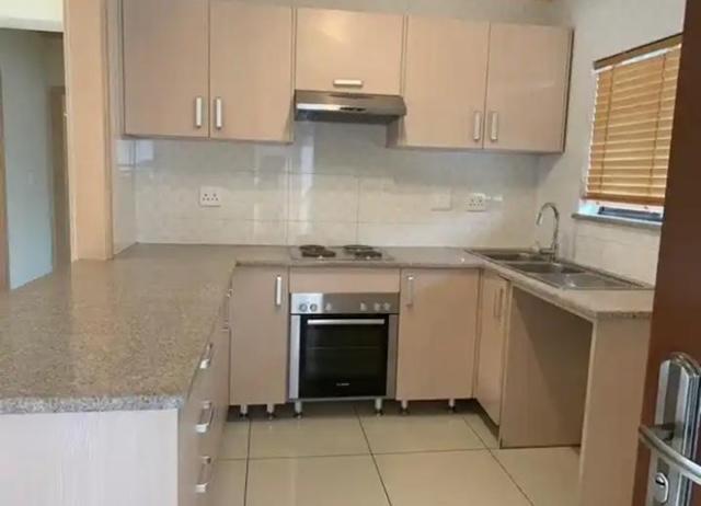 To Let 2 Bedroom Property for Rent in Noordwyk Gauteng
