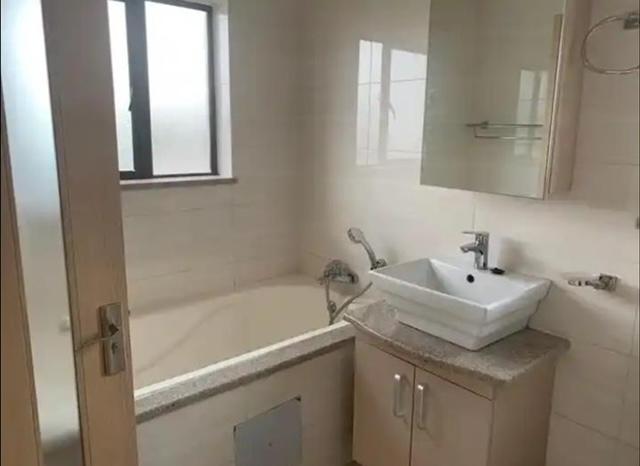 To Let 2 Bedroom Property for Rent in Noordwyk Gauteng