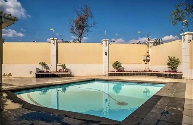 To Let 2 Bedroom Property for Rent in Noordwyk Gauteng