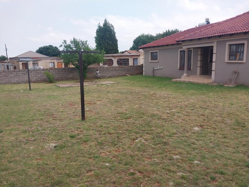 To Let 4 Bedroom Property for Rent in Dawn Park Gauteng