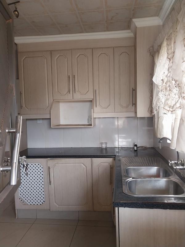 To Let 4 Bedroom Property for Rent in Dawn Park Gauteng