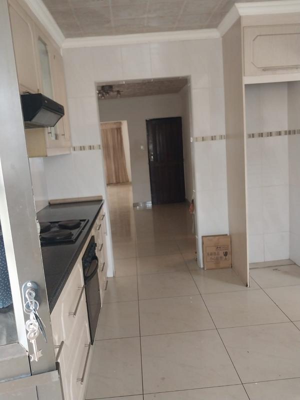 To Let 4 Bedroom Property for Rent in Dawn Park Gauteng