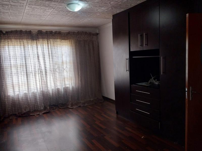 To Let 4 Bedroom Property for Rent in Dawn Park Gauteng