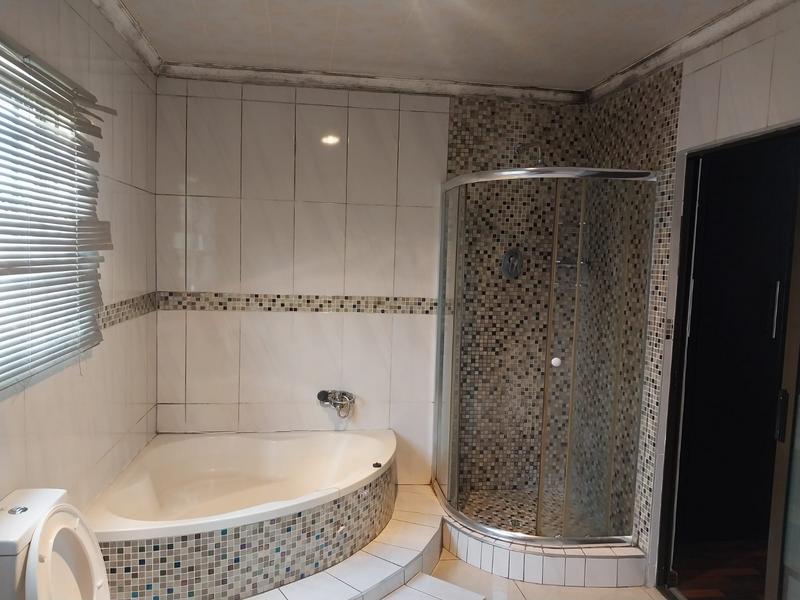 To Let 4 Bedroom Property for Rent in Dawn Park Gauteng