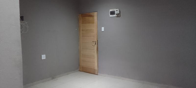 1 Bedroom Property for Sale in Payneville Gauteng