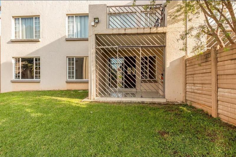 To Let 3 Bedroom Property for Rent in Garsfontein Gauteng