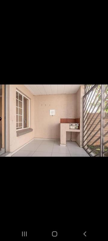 To Let 3 Bedroom Property for Rent in Garsfontein Gauteng