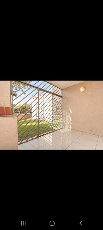 To Let 3 Bedroom Property for Rent in Garsfontein Gauteng