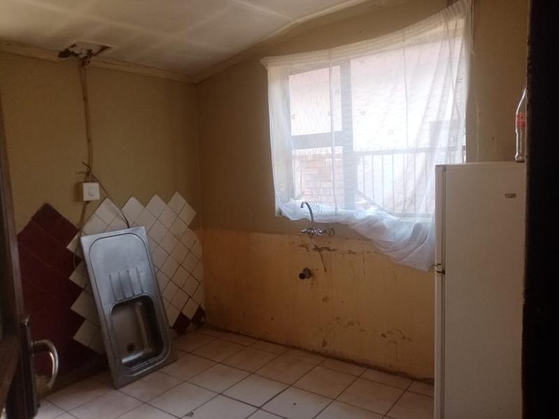 2 Bedroom Property for Sale in Katlehong South Gauteng