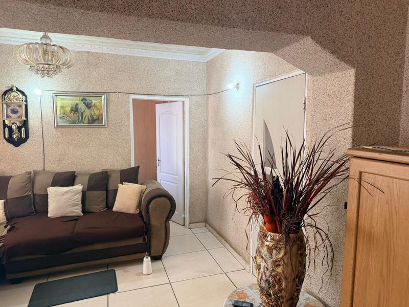 2 Bedroom Property for Sale in Likole Gauteng