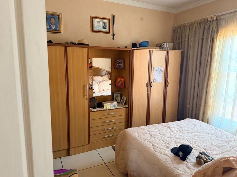 2 Bedroom Property for Sale in Likole Gauteng