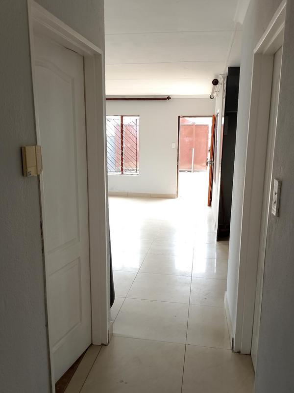 2 Bedroom Property for Sale in Cosmo City Gauteng