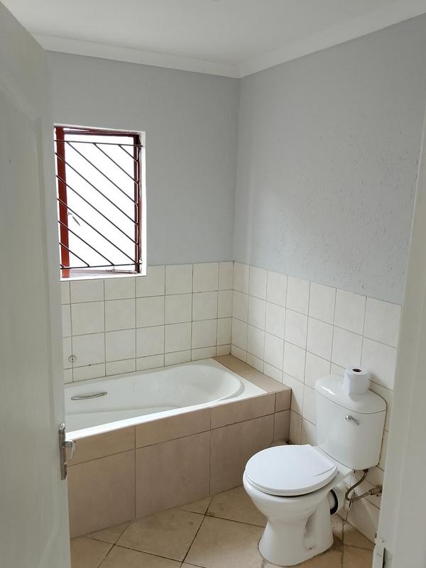 2 Bedroom Property for Sale in Cosmo City Gauteng