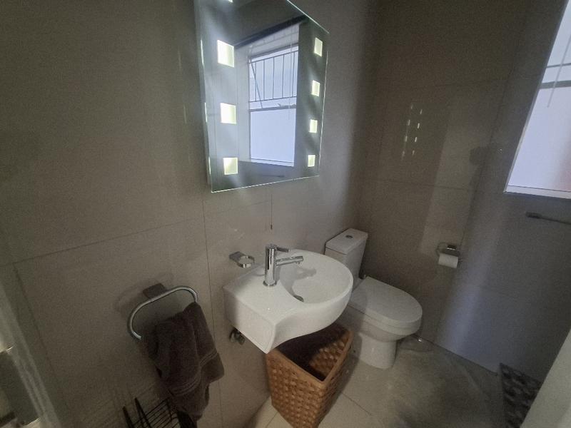 1 Bedroom Property for Sale in Illovo Gauteng