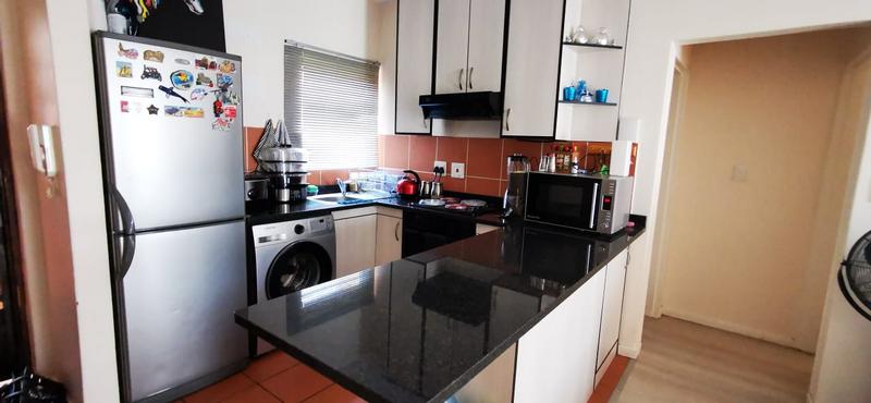1 Bedroom Property for Sale in Sunninghill Gauteng