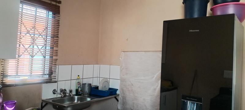 To Let 2 Bedroom Property for Rent in Palm Ridge Gauteng