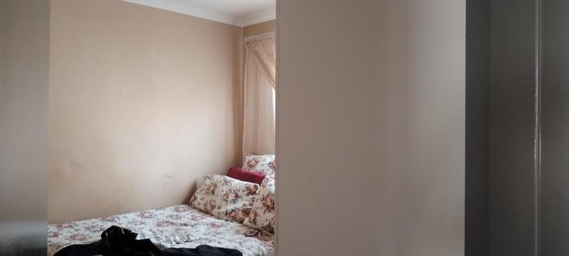 To Let 2 Bedroom Property for Rent in Palm Ridge Gauteng