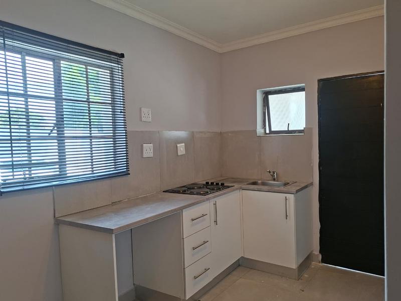 To Let 1 Bedroom Property for Rent in Noordwyk Gauteng