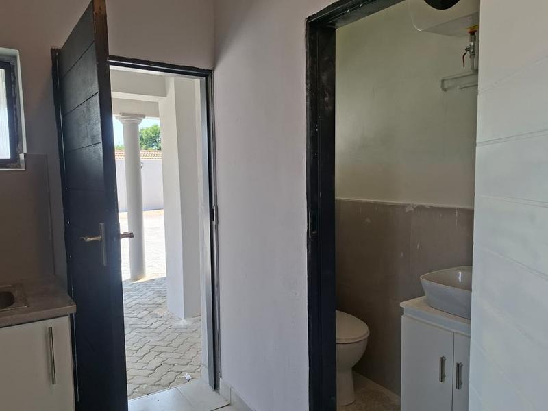 To Let 1 Bedroom Property for Rent in Noordwyk Gauteng
