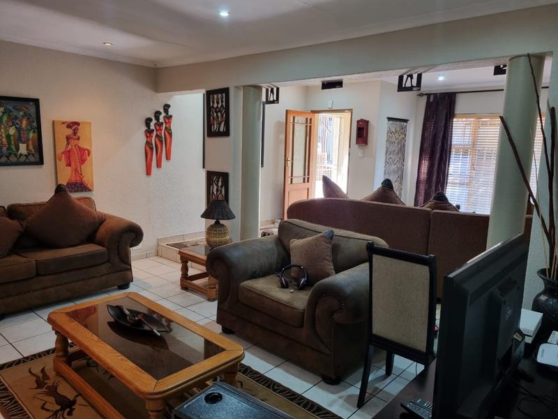 8 Bedroom Property for Sale in Van Riebeeck Park Gauteng