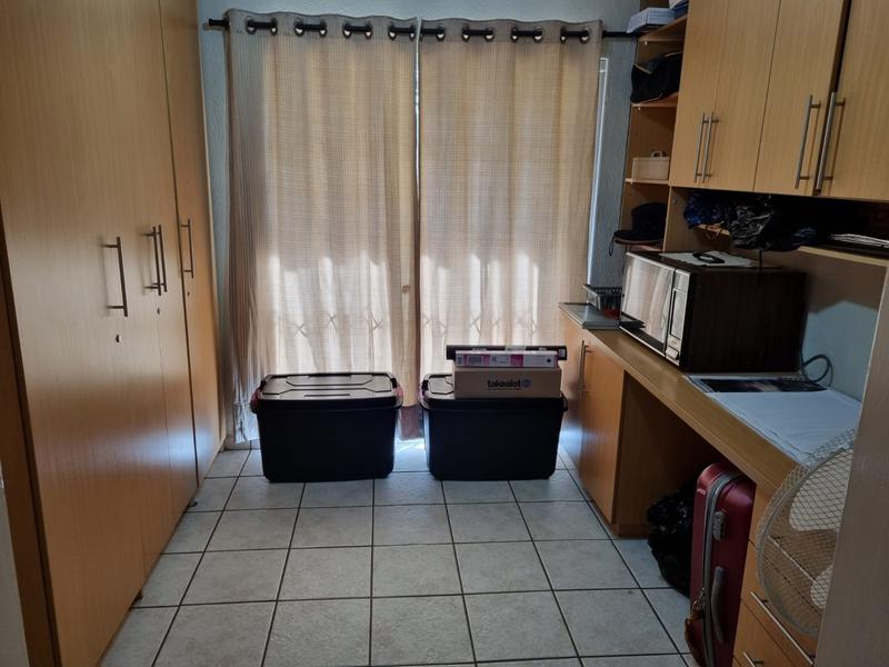 8 Bedroom Property for Sale in Van Riebeeck Park Gauteng