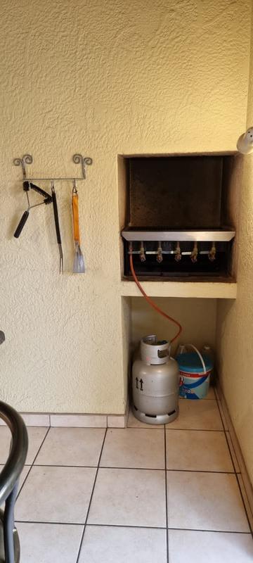 8 Bedroom Property for Sale in Van Riebeeck Park Gauteng