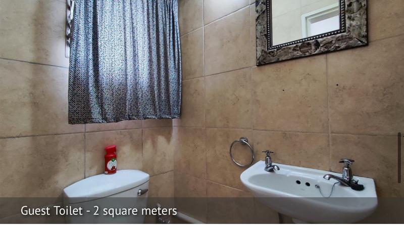 2 Bedroom Property for Sale in Glen Marais Gauteng