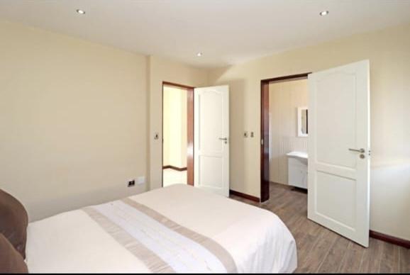 5 Bedroom Property for Sale in Blue Valley Golf Estate Gauteng