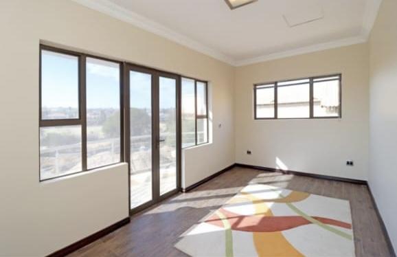 5 Bedroom Property for Sale in Blue Valley Golf Estate Gauteng