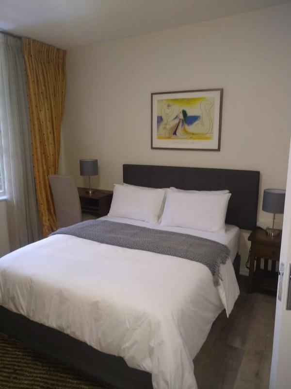 To Let 1 Bedroom Property for Rent in Sandhurst Gauteng