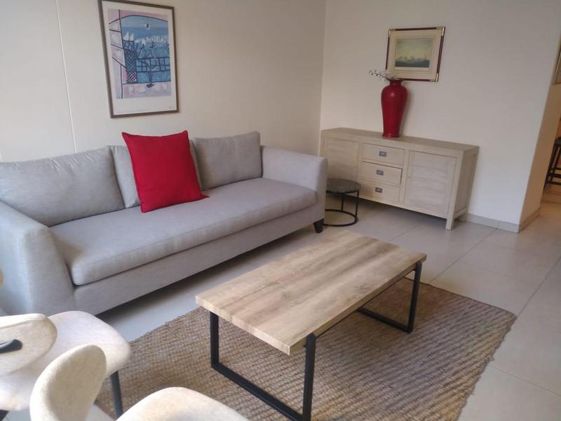 To Let 1 Bedroom Property for Rent in Sandhurst Gauteng