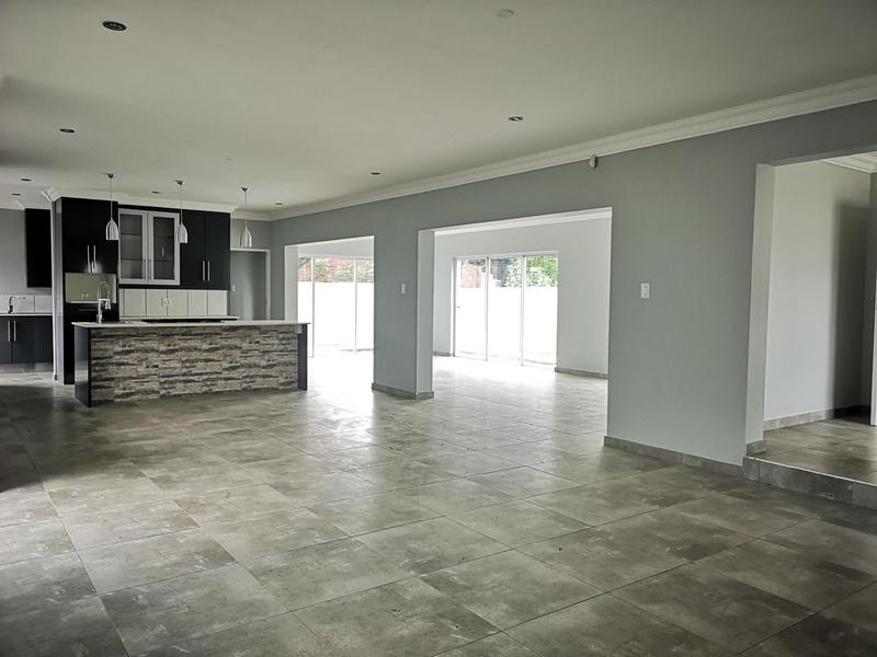 To Let 4 Bedroom Property for Rent in Waterkloof Ridge Gauteng