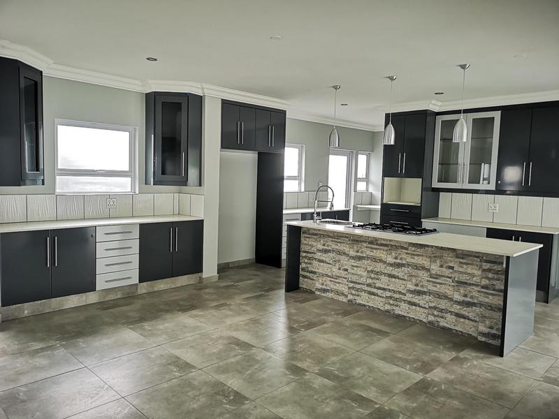 To Let 4 Bedroom Property for Rent in Waterkloof Ridge Gauteng