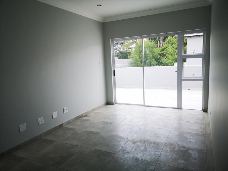 To Let 4 Bedroom Property for Rent in Waterkloof Ridge Gauteng